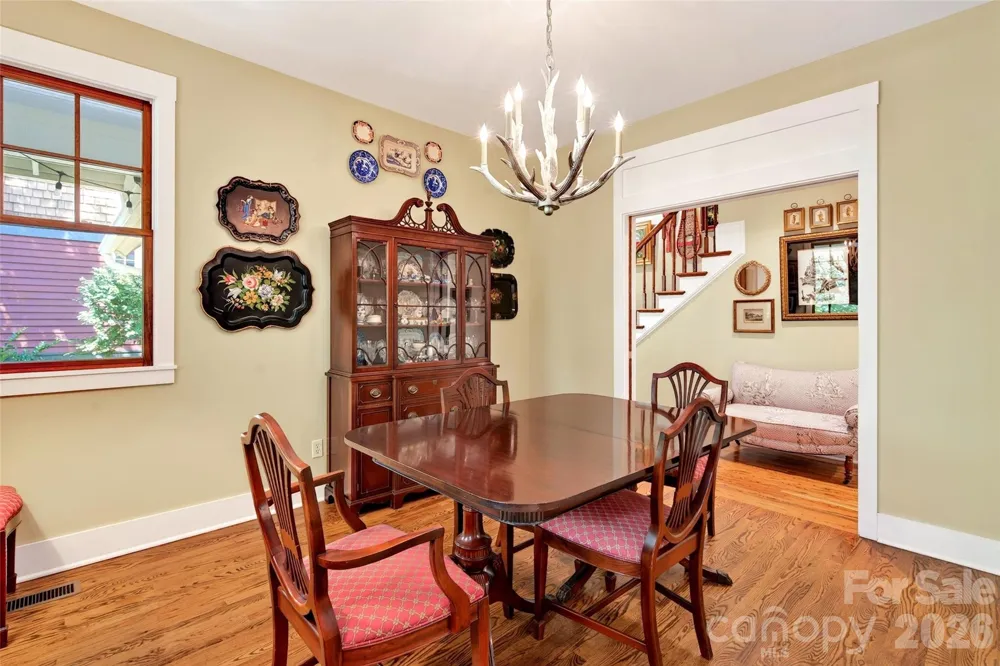 52 Cheshire Drive Black Mountain, NC 28711