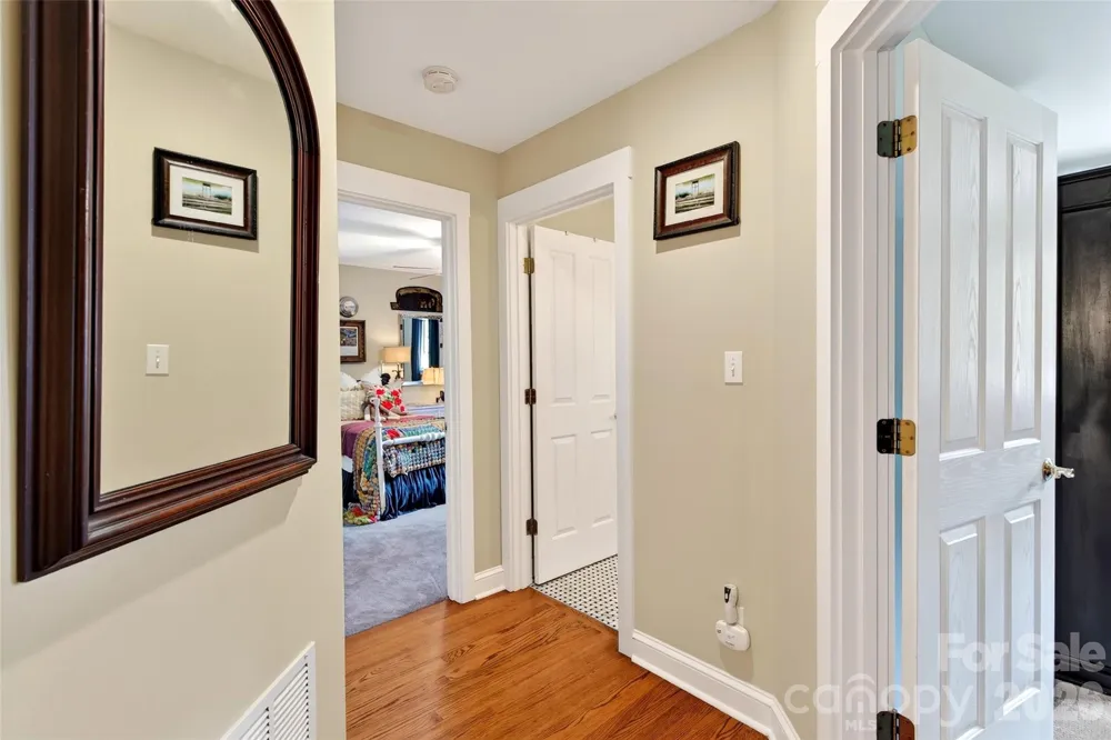 52 Cheshire Drive Black Mountain, NC 28711