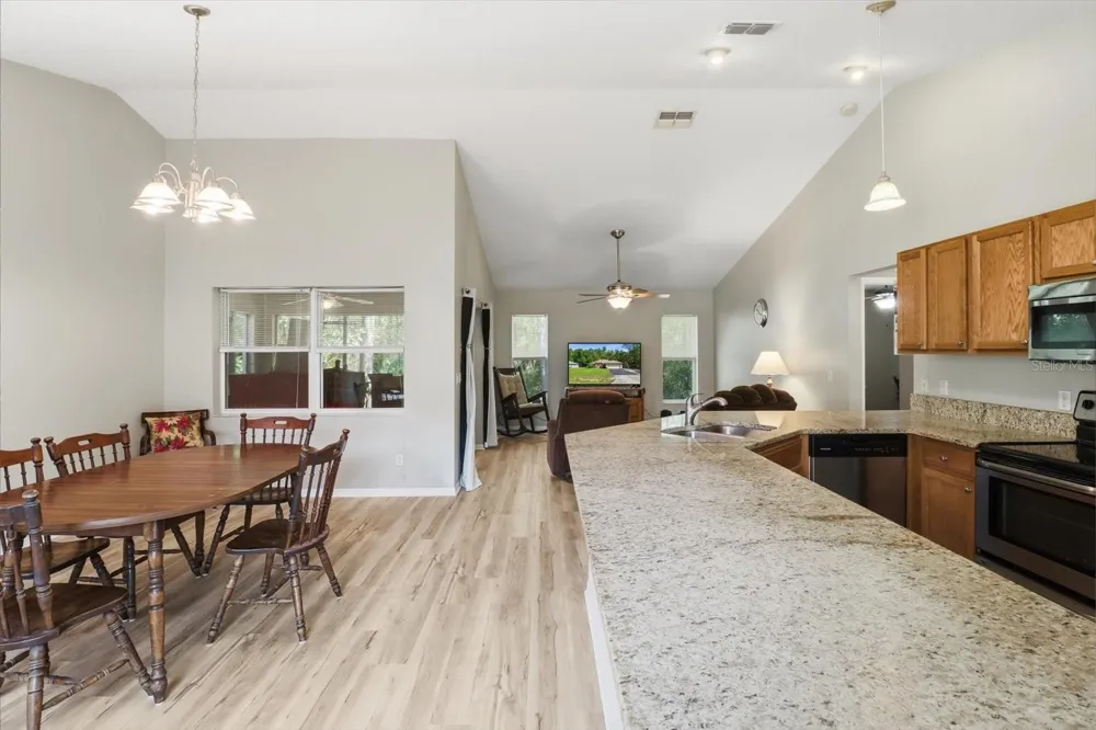 9735 W DUNNELLON ROAD Crystal River, FL 34428