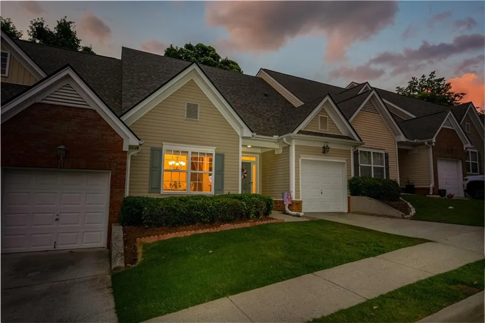 172 Riley Circle Dawsonville, GA 30534