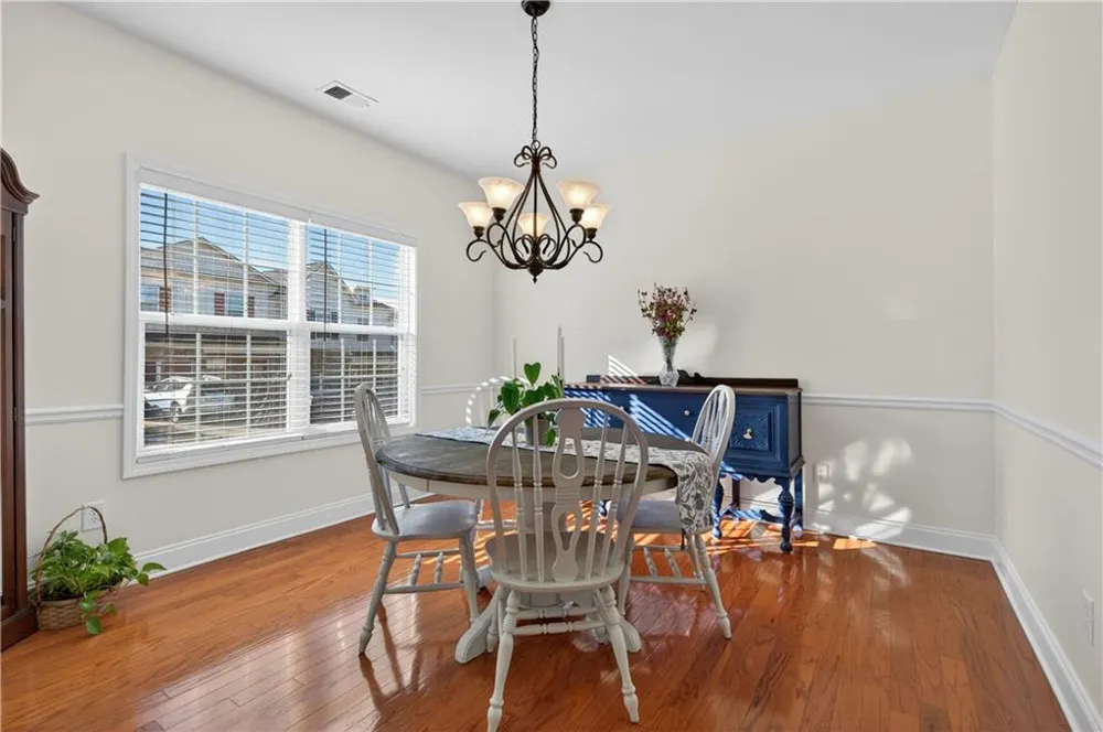 172 Riley Circle Dawsonville, GA 30534