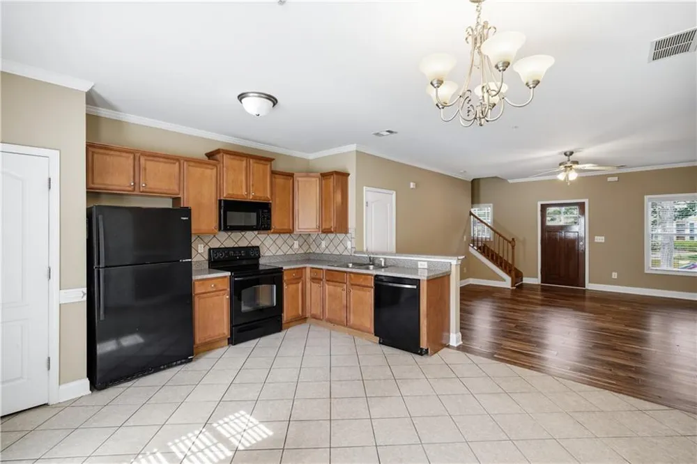 211 Oconee River Circle Athens, GA 30605
