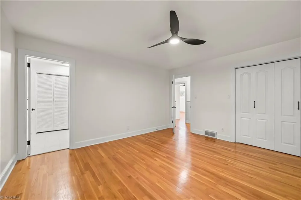 3245 Springside Drive Clemmons, NC 27012