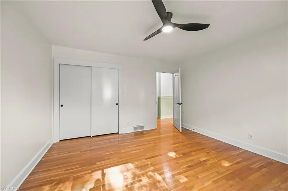 3245 Springside Drive Clemmons, NC 27012