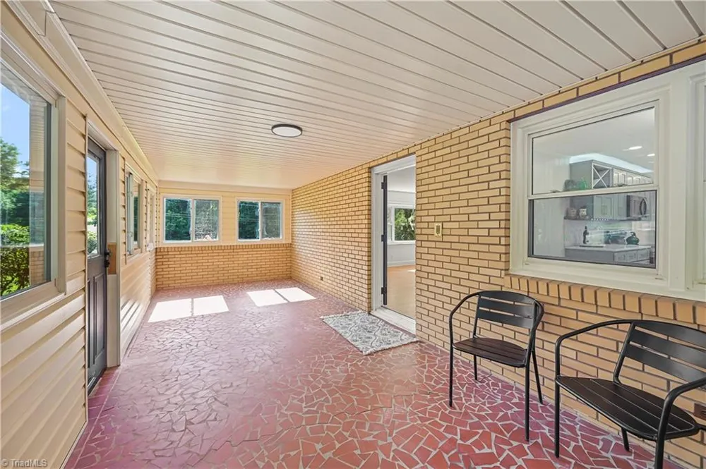 3245 Springside Drive Clemmons, NC 27012