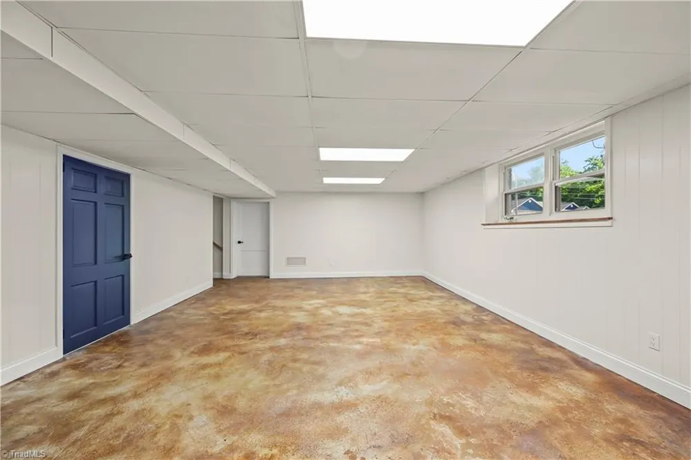 3245 Springside Drive Clemmons, NC 27012