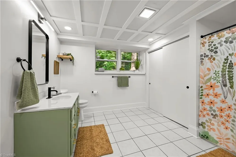 3245 Springside Drive Clemmons, NC 27012