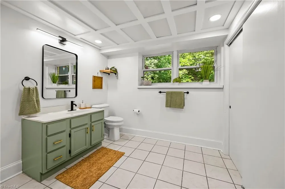 3245 Springside Drive Clemmons, NC 27012
