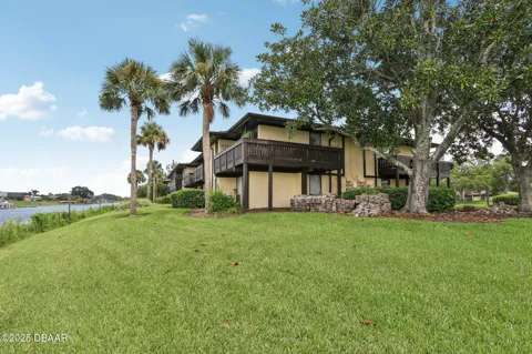 46 Club House Drive #108