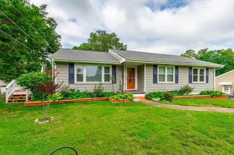 3830 Pin Oak Terrace