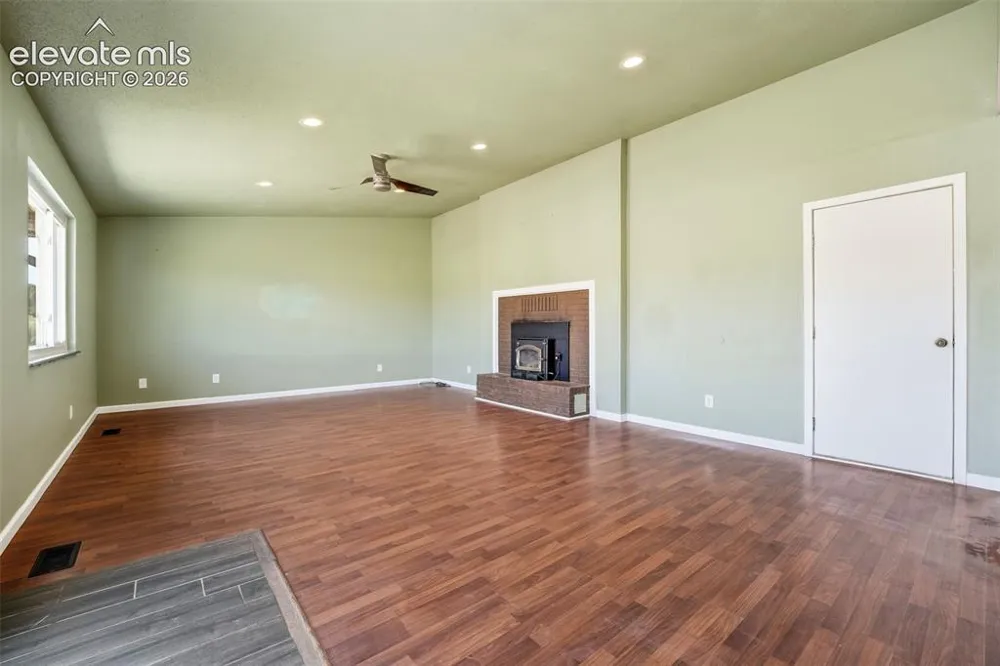 1747 16th Street Penrose, CO 81240