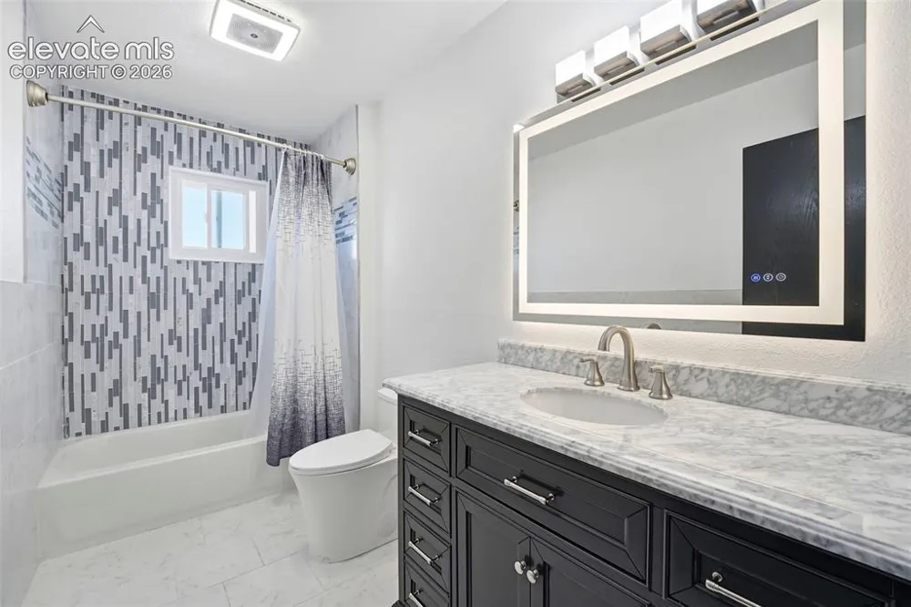 1747 16th Street Penrose, CO 81240