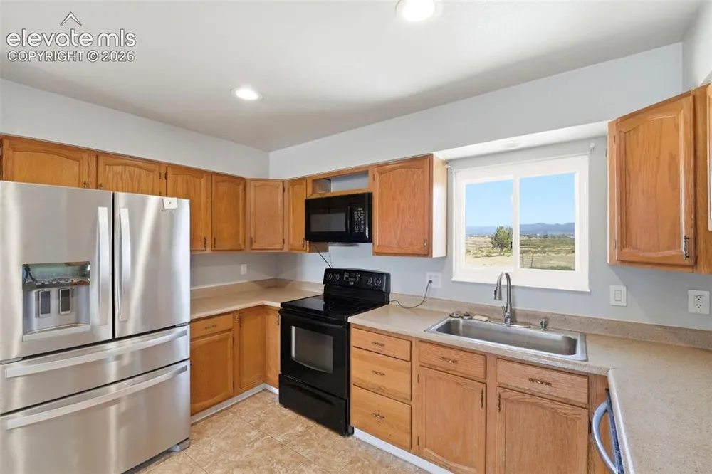 1747 16th Street Penrose, CO 81240