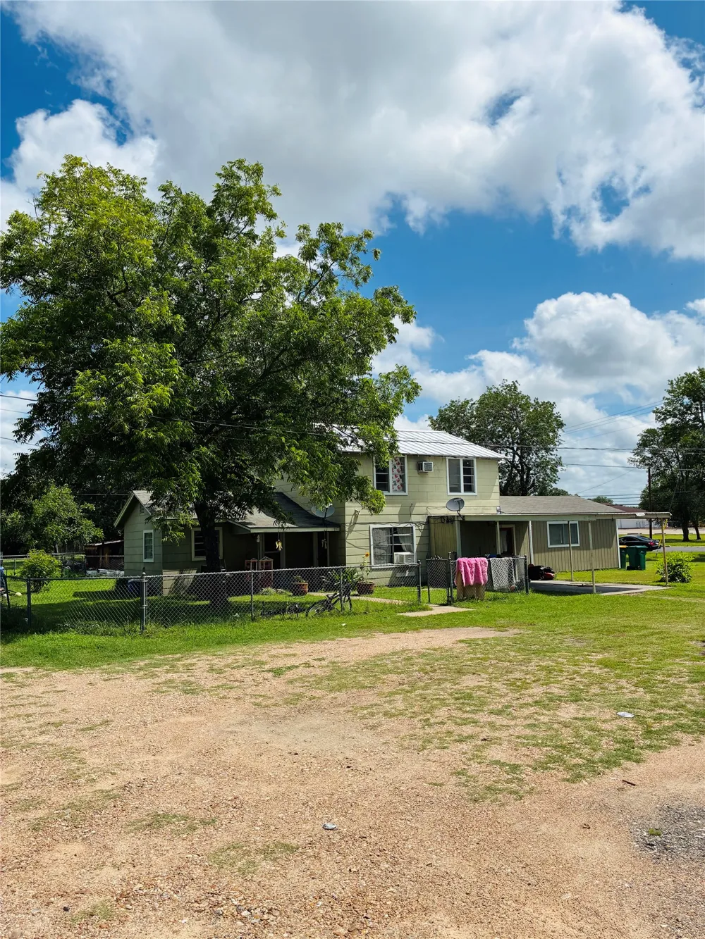 927 N Franklin St. La Grange, TX 78945