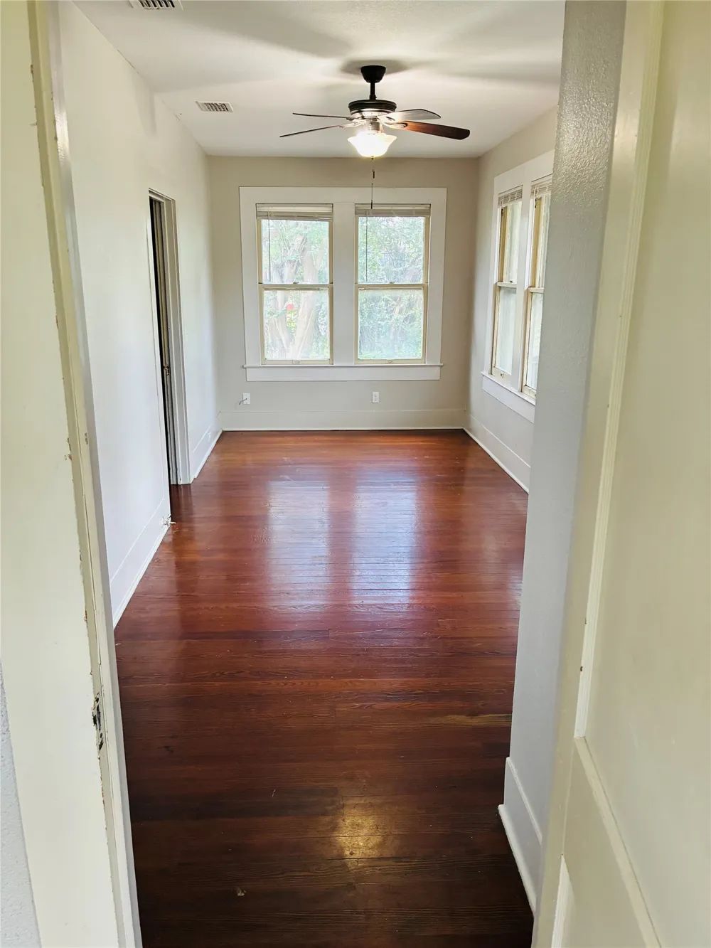 927 N Franklin St. La Grange, TX 78945
