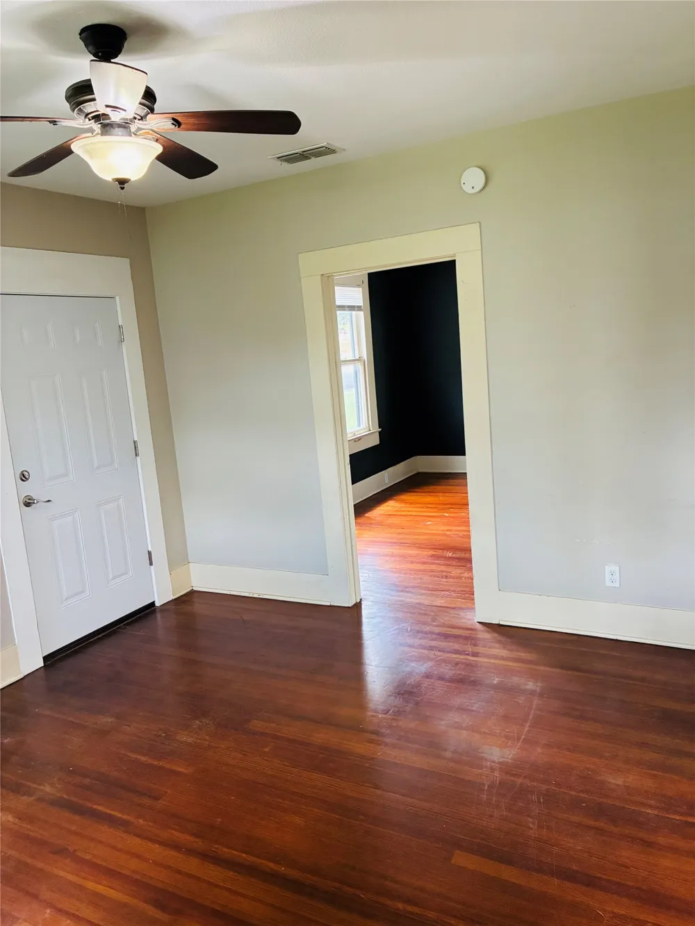 927 N Franklin St. La Grange, TX 78945