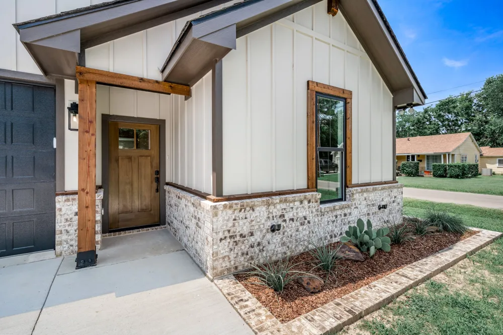 213 Turman Street Mineola, TX 75773