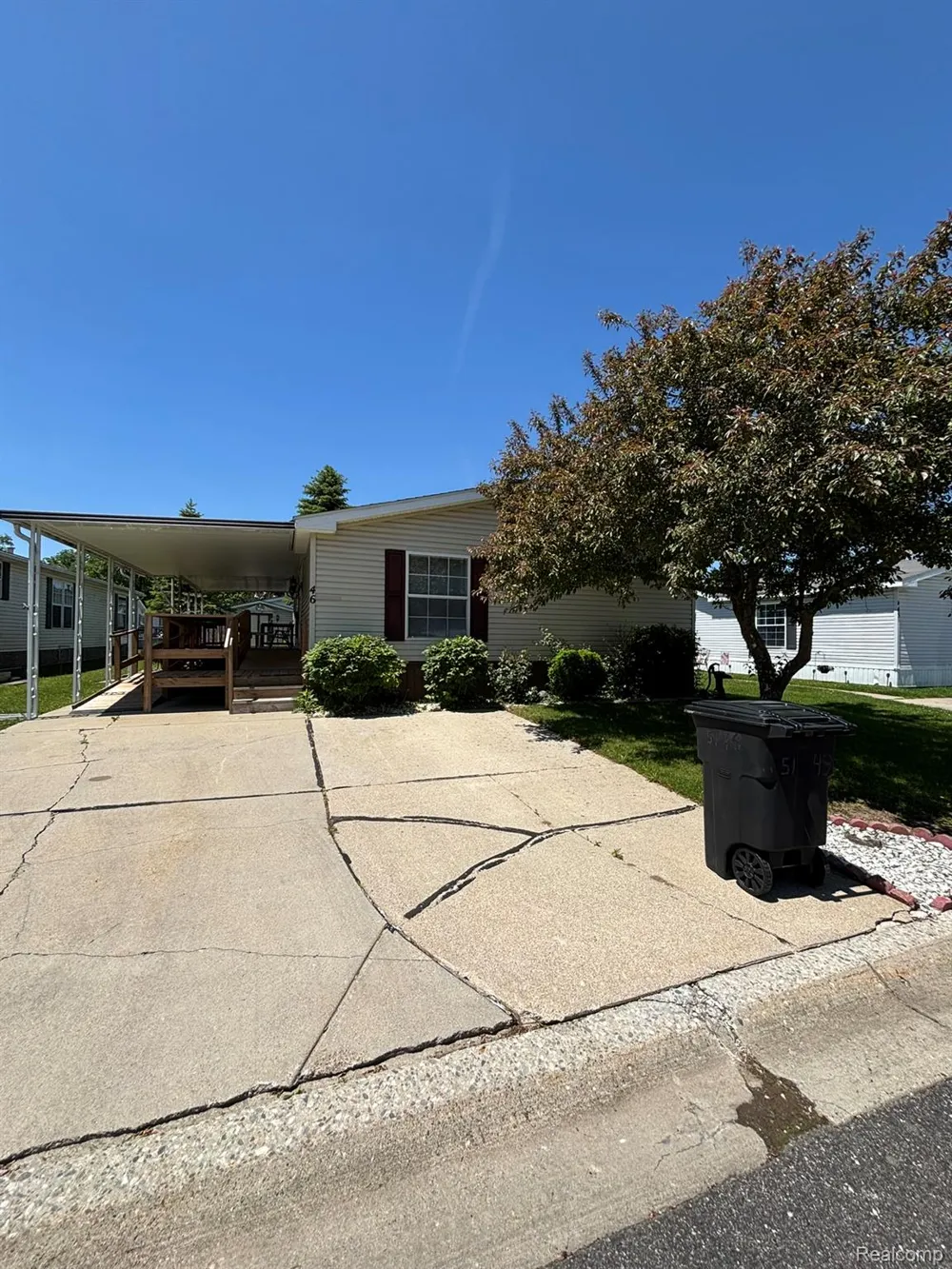 46 Bellwood Swartz Creek City, MI 48473