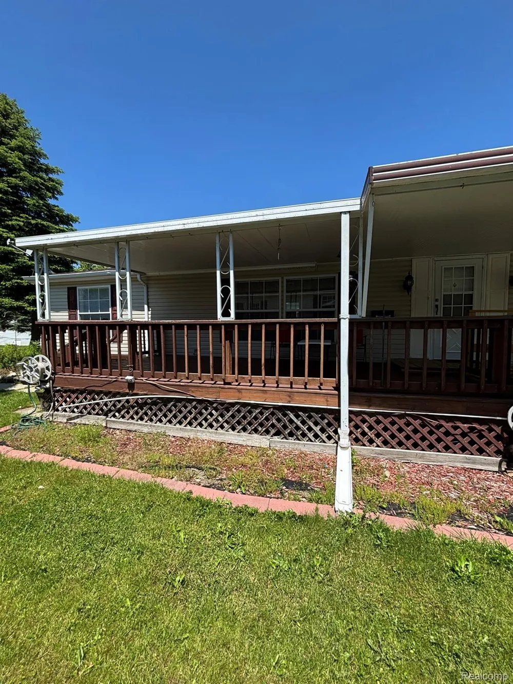 46 Bellwood Swartz Creek City, MI 48473
