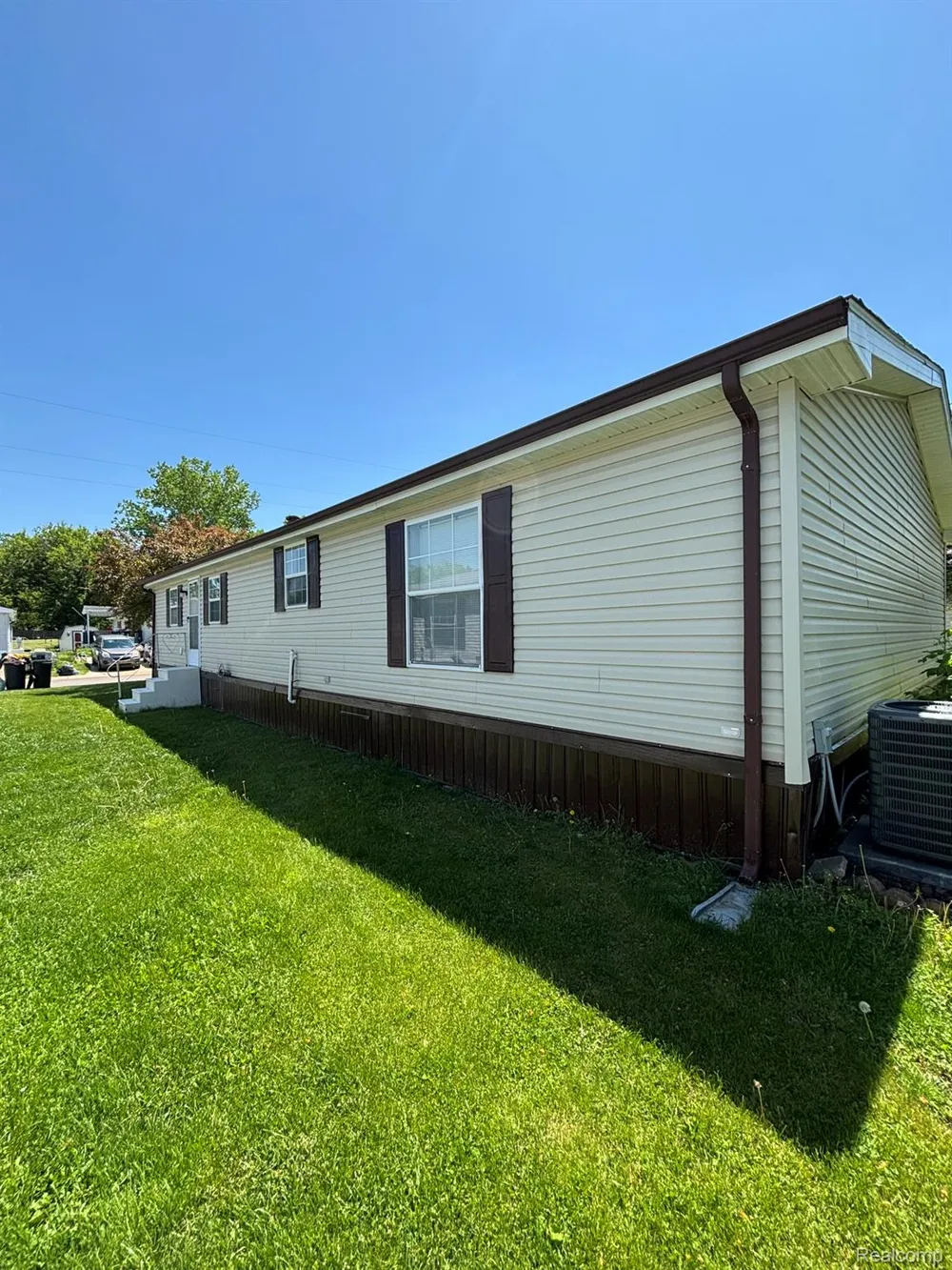 46 Bellwood Swartz Creek City, MI 48473