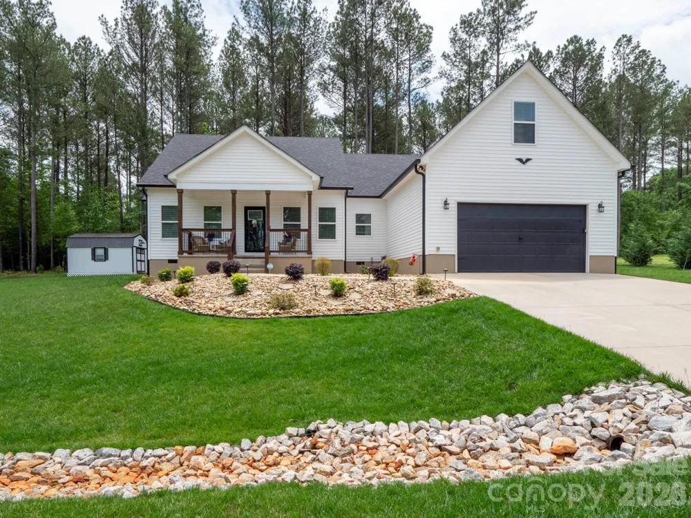 7051 Sparrow Lane Vale, NC 28168