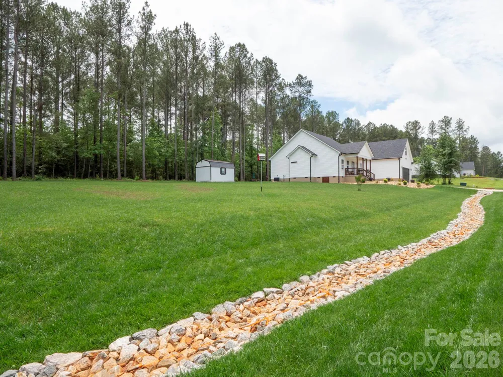 7051 Sparrow Lane Vale, NC 28168