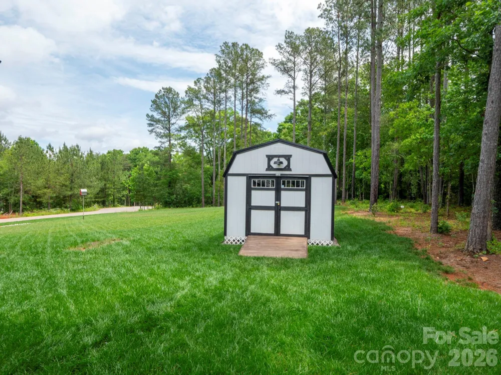 7051 Sparrow Lane Vale, NC 28168