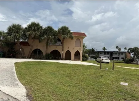 5101 Manor Court #3