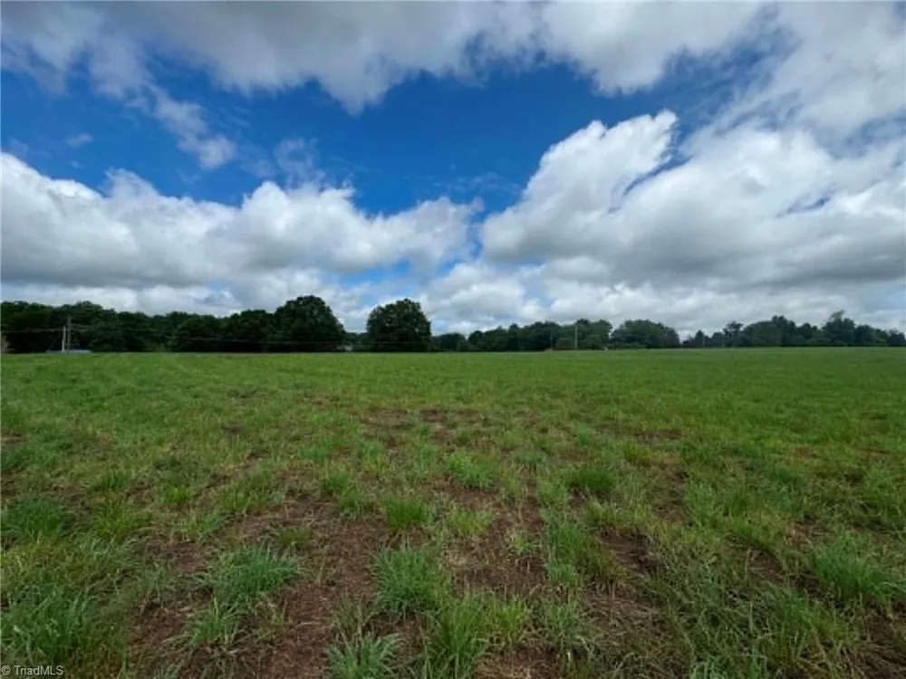 001 Poplar Springs Road Elkin, NC 28621