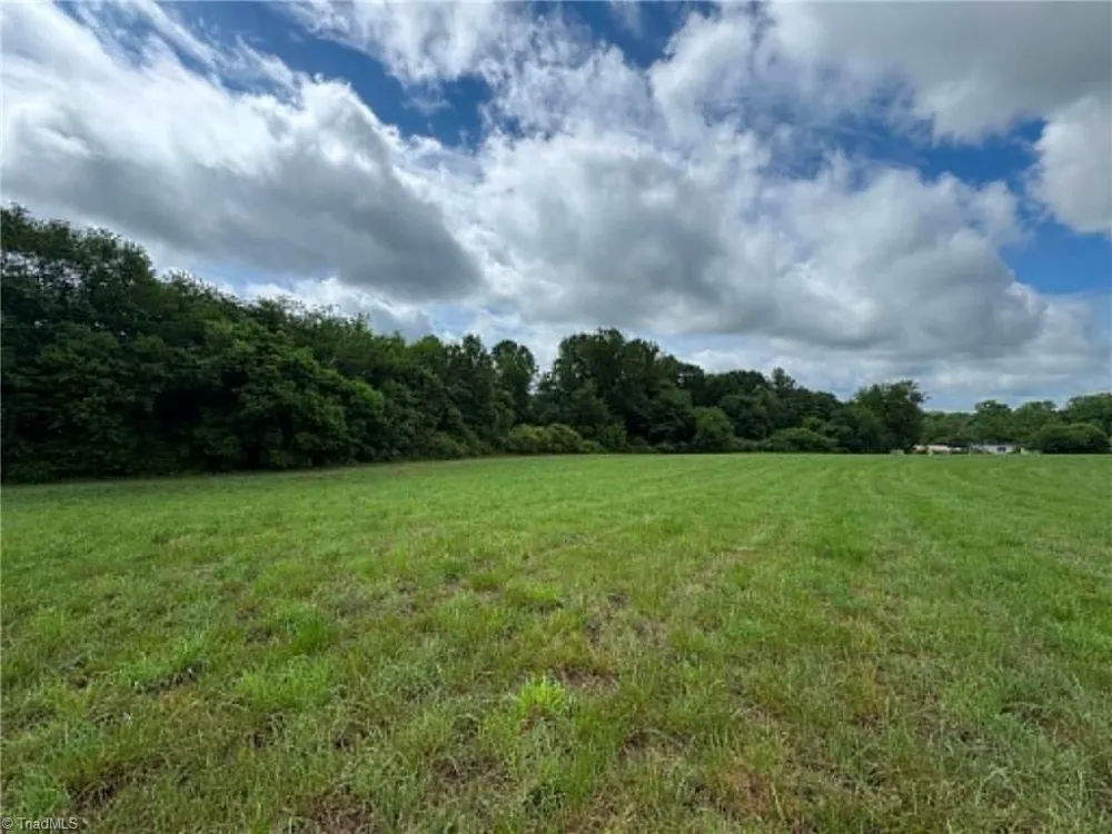001 Poplar Springs Road Elkin, NC 28621
