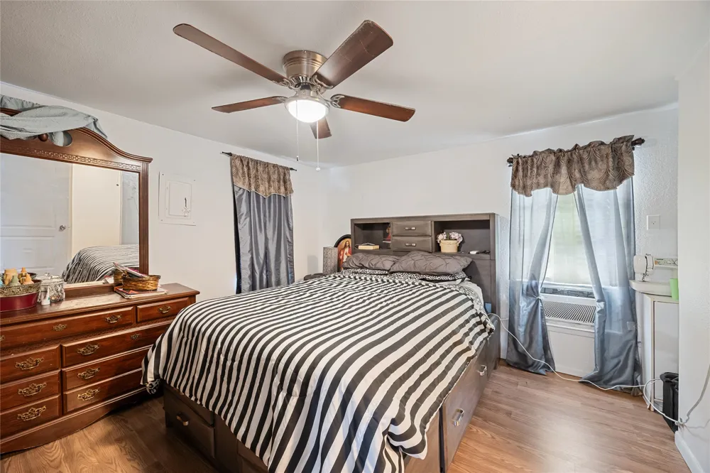 136 Private Road 7708 Emory, TX 75440