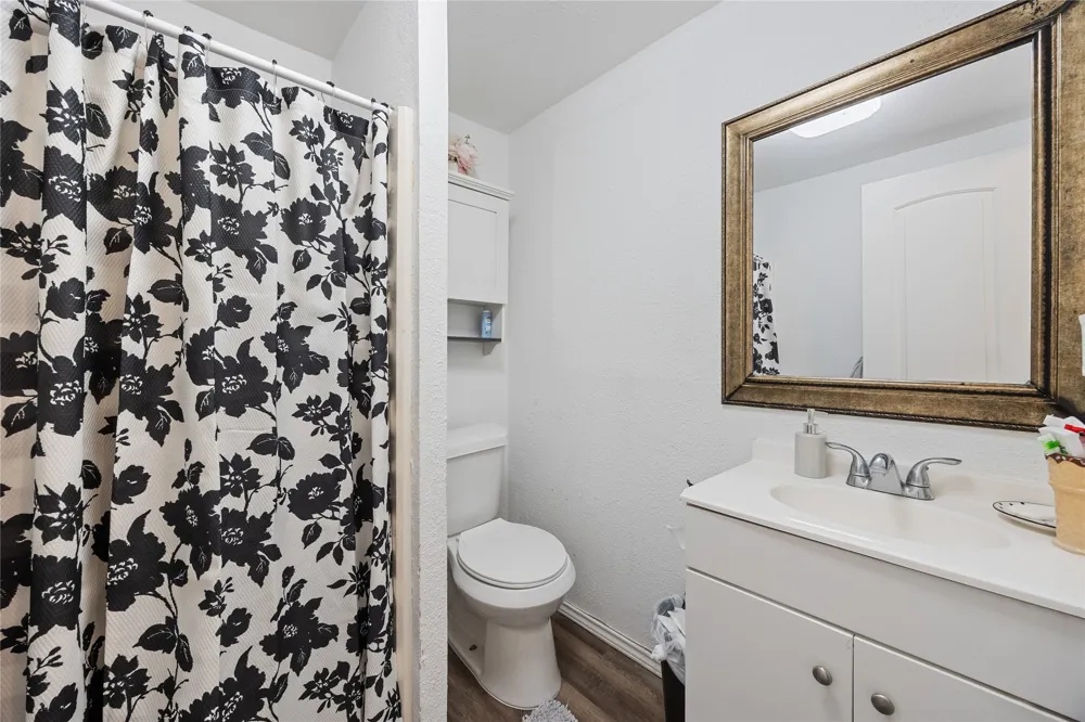 136 Private Road 7708 Emory, TX 75440