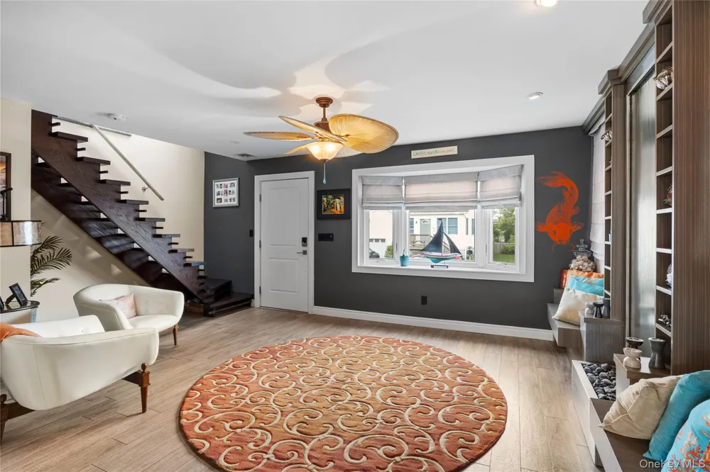650 S 9th Street Lindenhurst, NY 11757