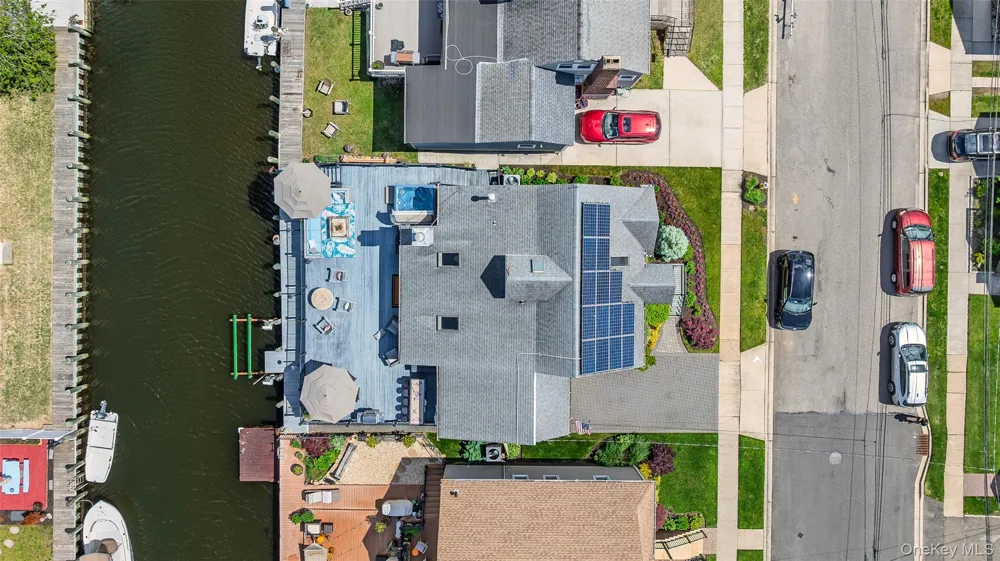 650 S 9th Street Lindenhurst, NY 11757