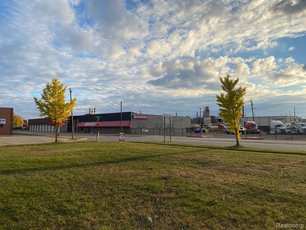 3230 Wyoming Street Dearborn City, MI 48120