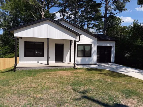 1909 Shady Lane Place SW