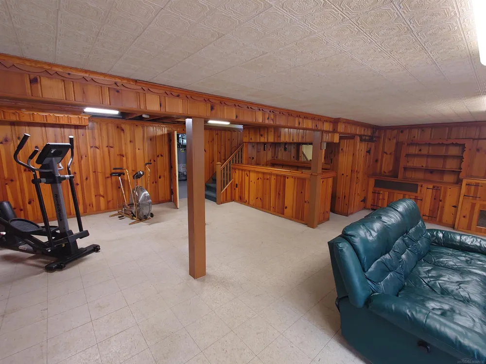 130 S Wilson Boulevard Mt Clemens City, MI 48043