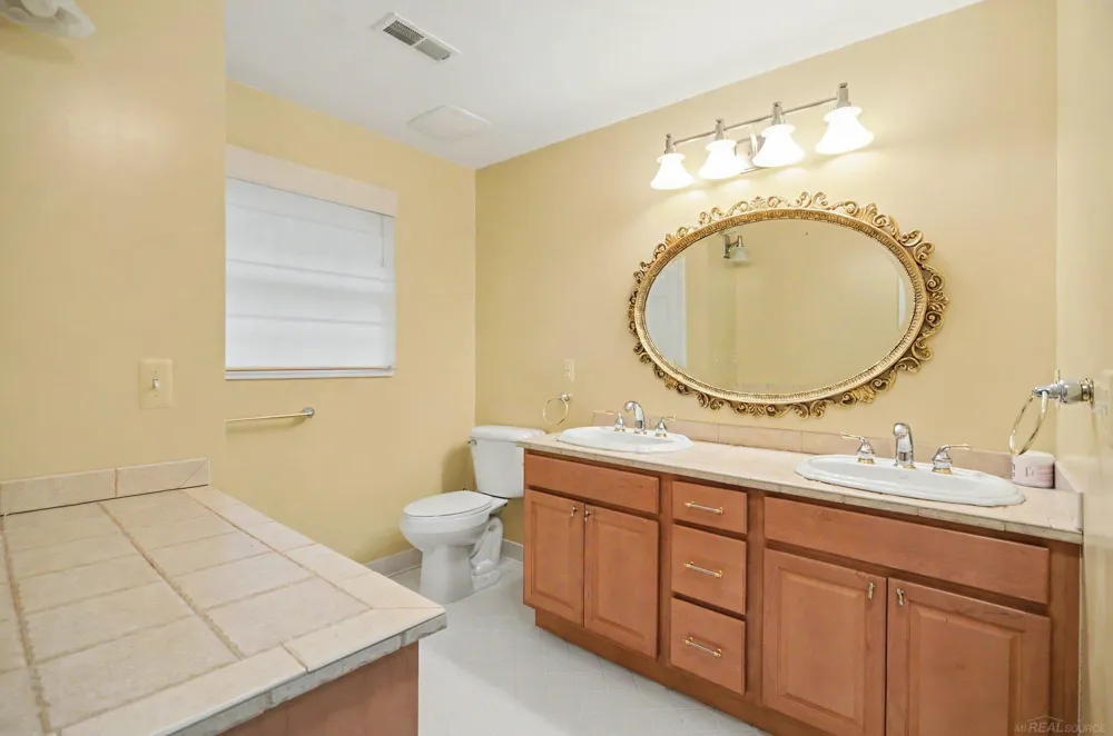 130 S Wilson Boulevard Mt Clemens City, MI 48043