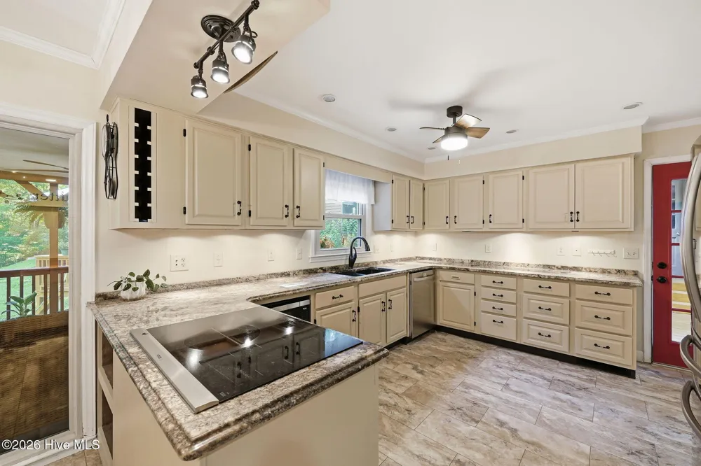 1003 Scenic Drive Graham, NC 27253