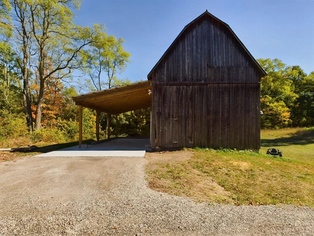 7699 Benzie Highway Joyfield Township, MI 49616