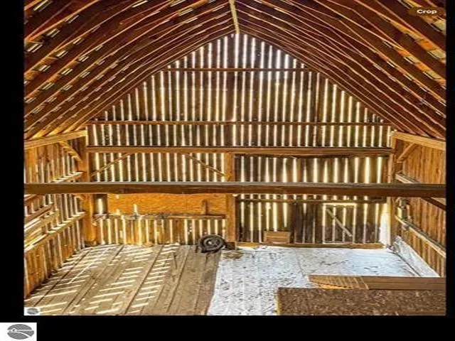 7699 Benzie Highway Joyfield Township, MI 49616