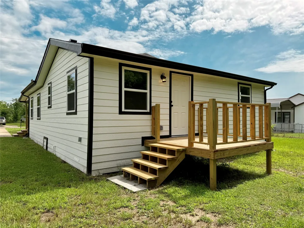 615 Smith Circle Point, TX 75472