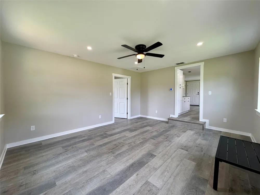 615 Smith Circle Point, TX 75472