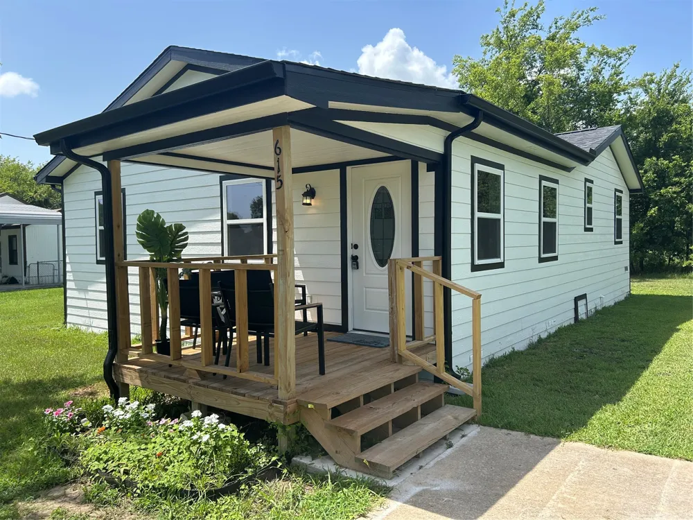 615 Smith Circle Point, TX 75472