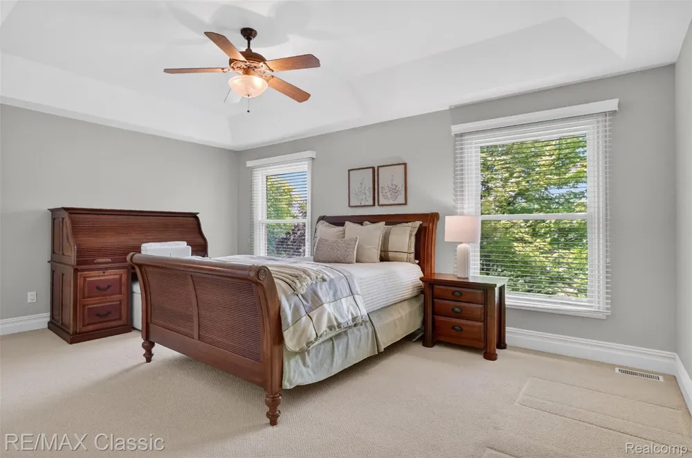 2360 Private Drive Lake Angelus City, MI 48329