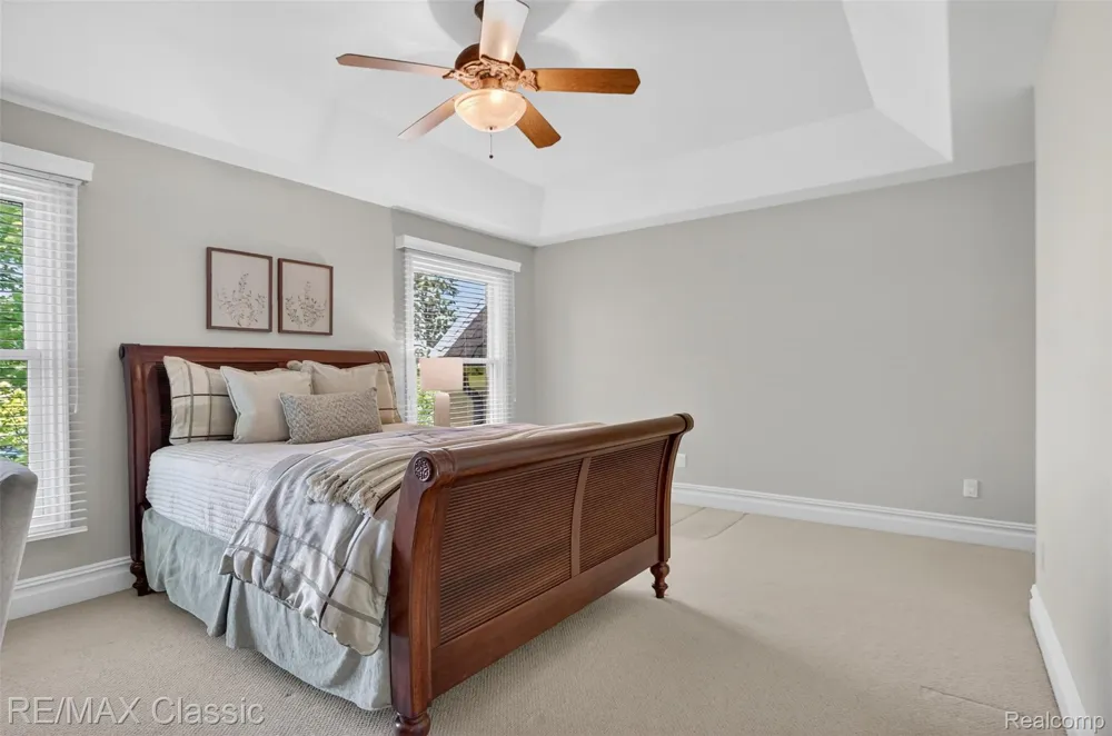 2360 Private Drive Lake Angelus City, MI 48329