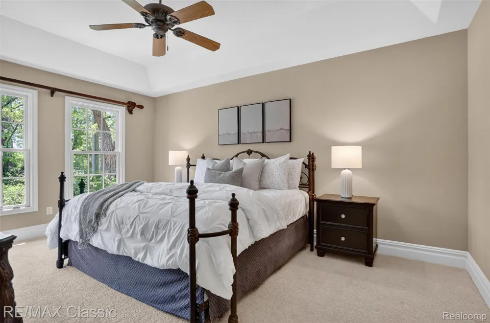2360 Private Drive Lake Angelus City, MI 48329