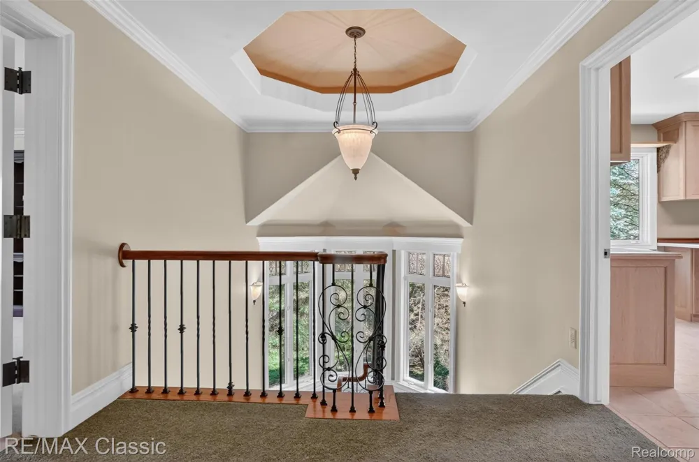 2360 Private Drive Lake Angelus City, MI 48329
