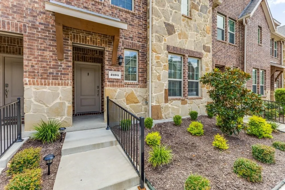 2104 Steer Creek Place Mesquite, TX 75149
