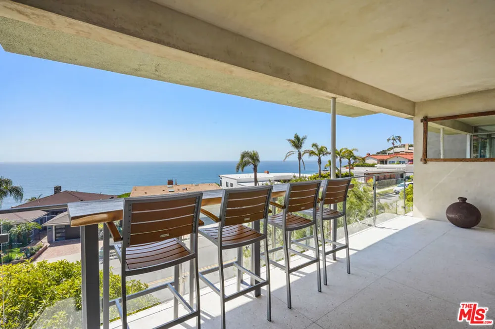 18101 COASTLINE DRIVE Malibu, CA 90265